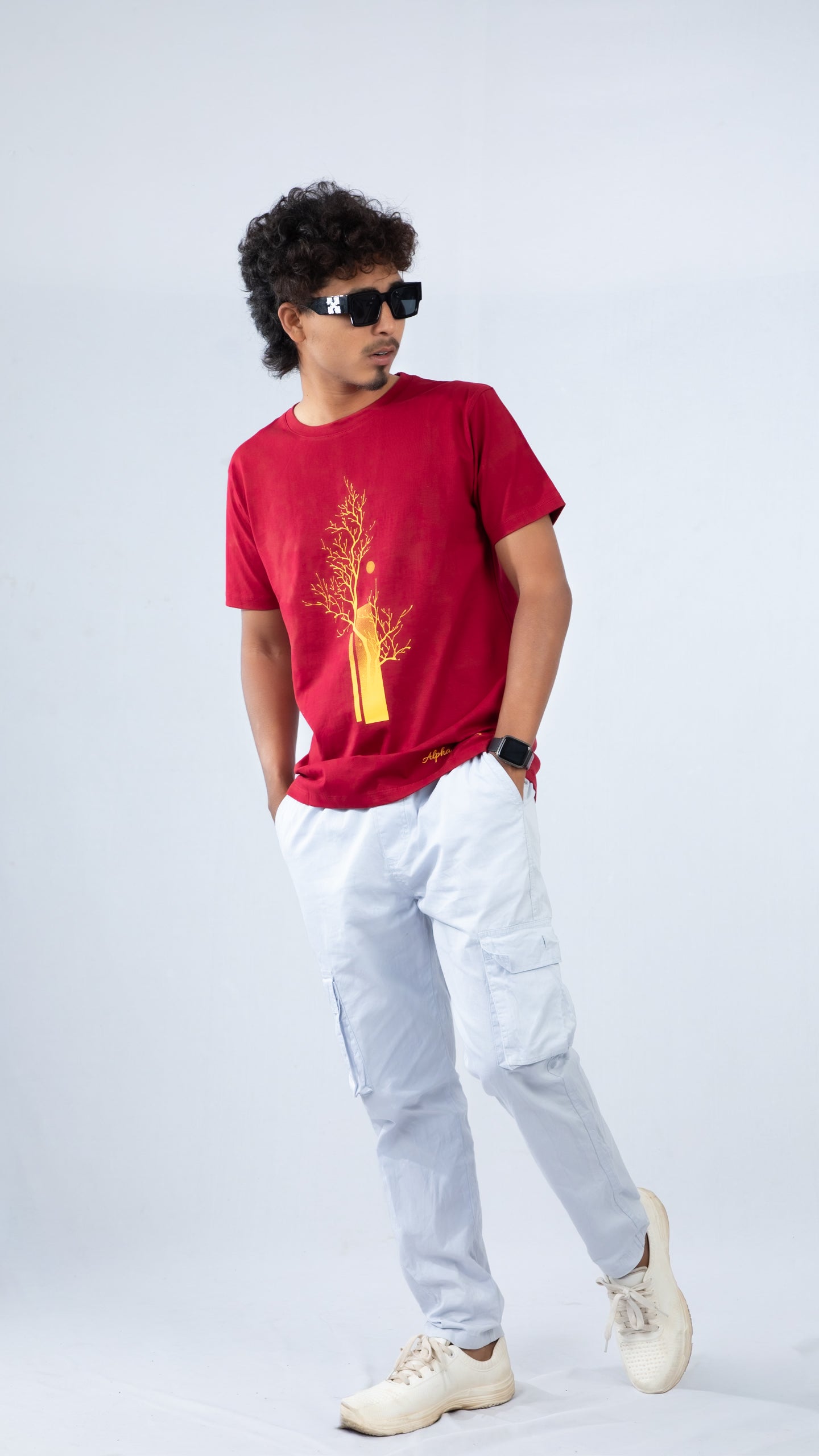 Regular T-shirt - Golden Tree Silhouette (Red) | Alpha Humane